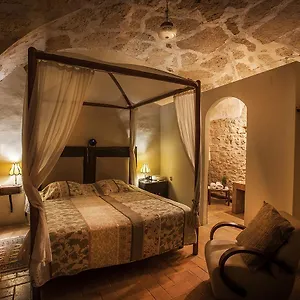  Lodge Mil Estrelles Spanien